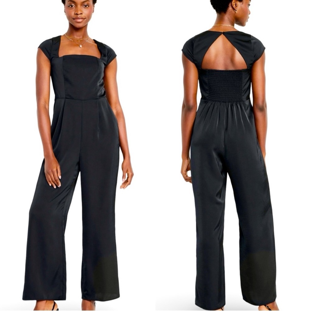 Old Navy black satin cap sleeve wide leg jumpsuits M